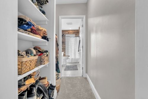 5225 Lotus Way, Pittsburgh PA  15201-2441 exterior