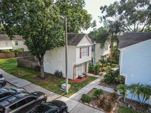 13919 Fletchers Mill Dr, Tampa, FL 33613-4118