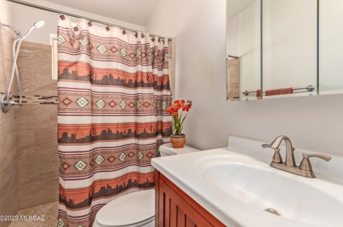 7313 Camino De La Tierra, Tucson AZ  85746-8300 exterior