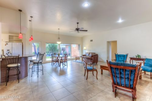 2130 Hampton St, Tucson AZ 85712-2312 exterior