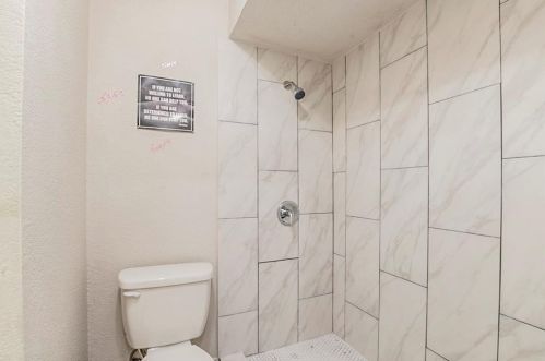 12542 Burninglog Ln, Dallas TX 75243-2118 exterior