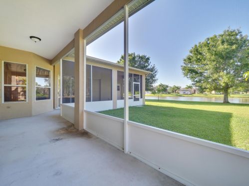 2811 Serenity Cir, Fort Pierce FL 34981-5054 exterior