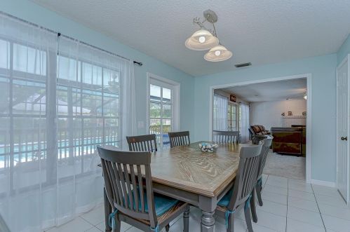 4219 Cartnal Ave, Tampa FL  33618-8600 exterior