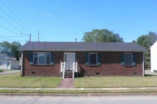 341 Broad St, Salem, VA 24153-3729