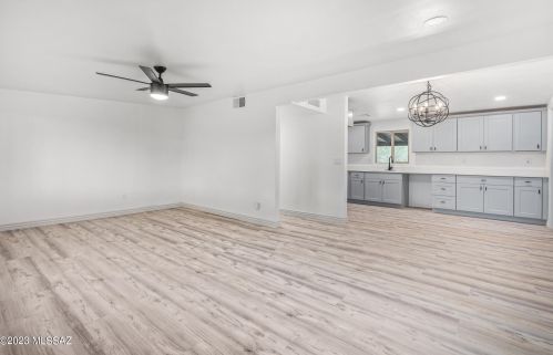 4121 Mars St, Tucson AZ 85741-1872 exterior