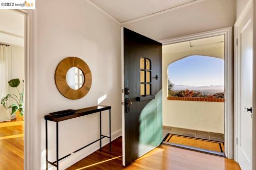 683 Arlington Ave, Berkeley CA 94707-1039 exterior