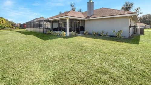 4800 Eagle Dr, Fort Pierce FL 34951-2371 exterior