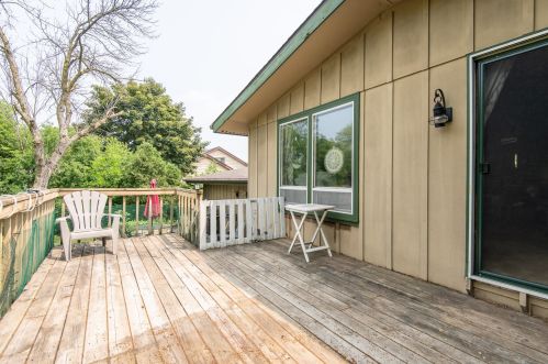 8632 Bottsford Ave, Milwaukee WI 53228-2838 exterior