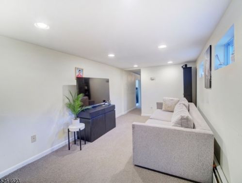 6 Dogwood Ter, Livingston NJ 07039 exterior