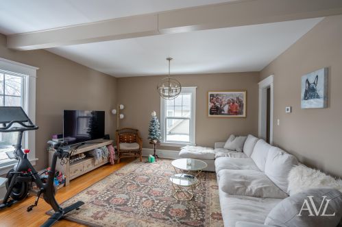 618 Hawthorne St, Grand Rapids MI 49503-3411 exterior