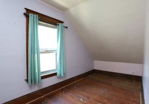 1254 College Ave, Grand Rapids MI 49505-5175 exterior