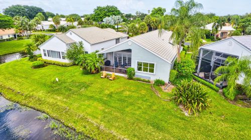 11946 Fountainside Cir, Boynton Beach FL 33437-4924 exterior