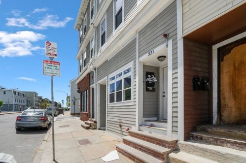 321 Dorchester St, Boston MA exterior