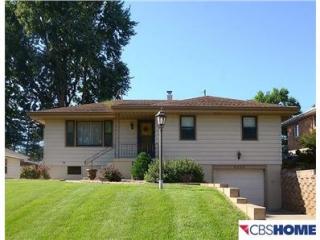 4055 E St, Omaha, NE 68107-1128