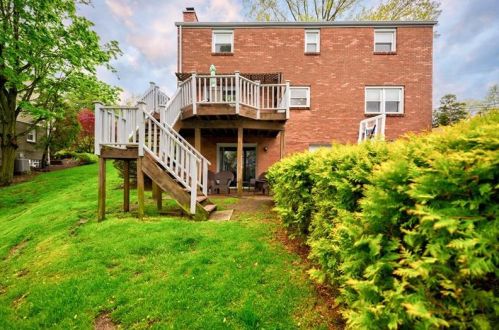 78 Carleton Dr, Pittsburgh PA 15243-1336 exterior