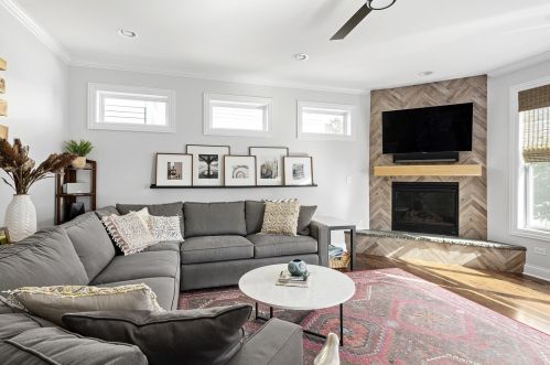 256 Elmhurst Ave, Elmhurst IL 60126-2961 exterior