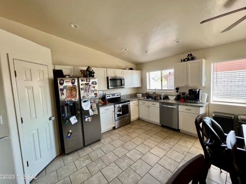 4408 Liberty Ave, Tucson AZ 85706-1332 exterior