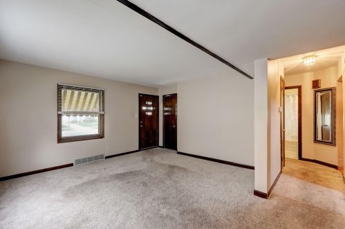 300 80, Milwaukee WI 53214-4548 exterior