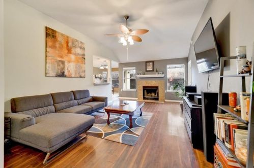 606 Colonial Park Blvd, Austin TX  78745-1788 exterior