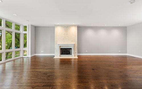 1701 Diversey Pkwy, Chicago IL 60614-1010 exterior