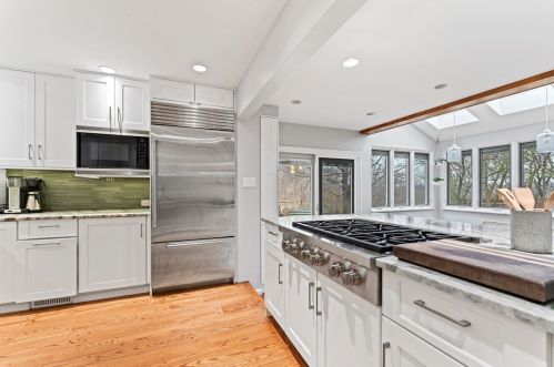 200 Guyasuta Rd, Pittsburgh PA  15215-1519 exterior