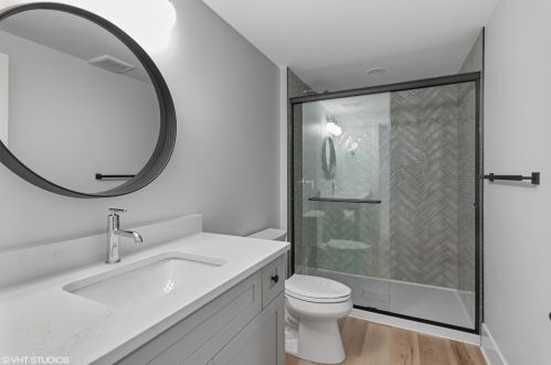 245 Highland Ave, Elmhurst IL  60126-2554 exterior