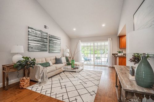 1301 Eltham Pl, Fullerton CA 92833-2021 exterior