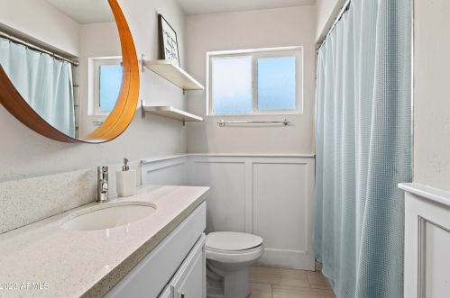 7035 15th St, Phoenix AZ  85020-5414 exterior