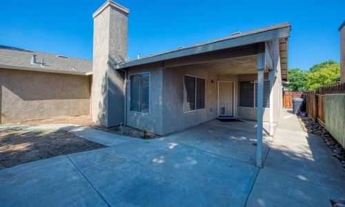 3927 Paula Ct, Turlock CA  95382-8507 exterior