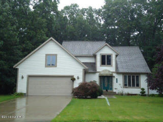 1152 Robinhood Dr, Meskegon MI  49445-2072 exterior