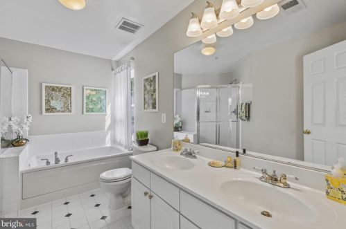 497 Cameron Sta Blvd, Alexandria VA 22304-8683 exterior