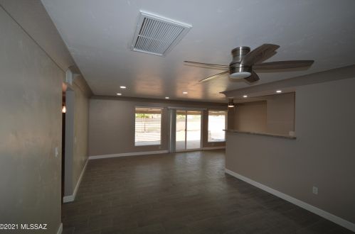 4743 13th St, Tucson AZ  85711-4301 exterior