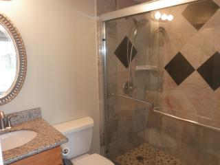 7226 33rd Ave, Seattle WA  98118-3508 exterior