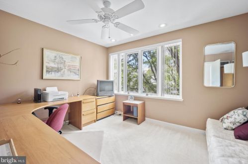 331 2nd St, Philadelphia PA 19122-3324 exterior