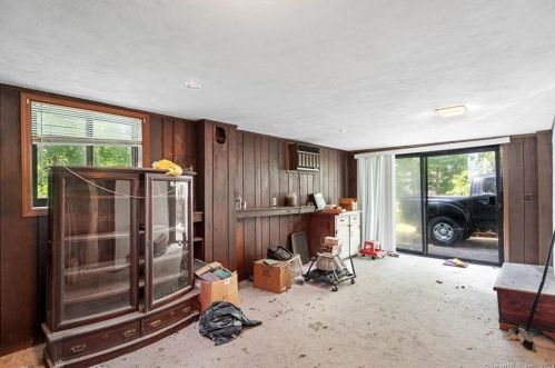 3 Fullin Rd, Norwalk CT 06851-3414 exterior