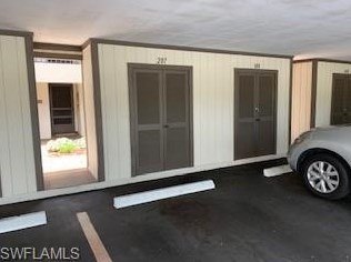 5857 Rattlesnake Hammock Rd, Naples FL 34113-3568 exterior