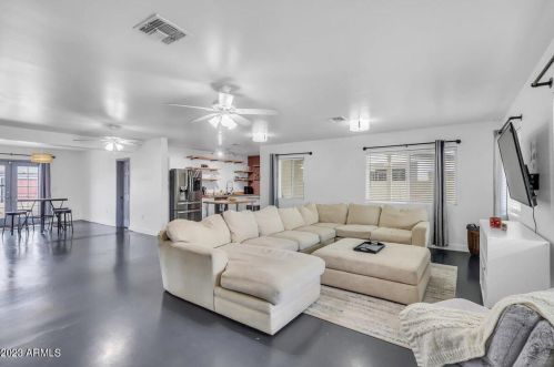 1901 22nd St, Phoenix AZ  85006-2446 exterior