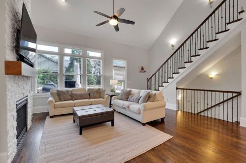 3573 Brookleigh Ln, Atlanta GA 30319-2219 exterior