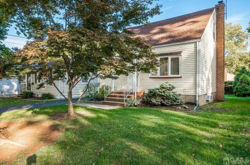 1499 Bedford St, Rahway, NJ 07065-2012