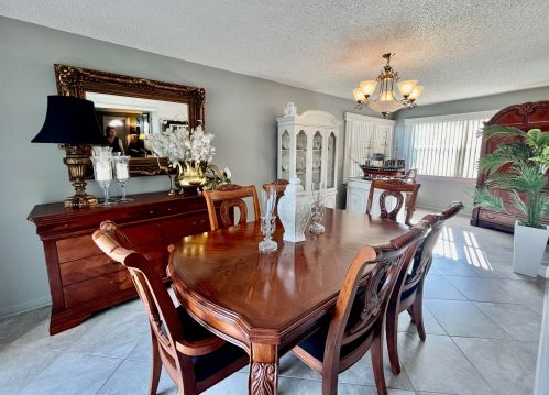 1594 13 Ter, Boynton Beach FL 33426-5805 exterior