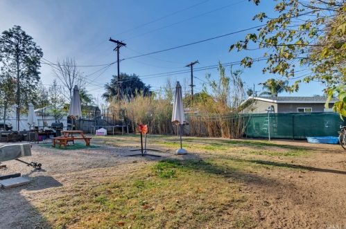 3172 Maude St, Riverside CA 92506-4452 exterior