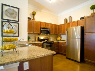 668 Orange Ave, Orlando FL  32801-1339 exterior