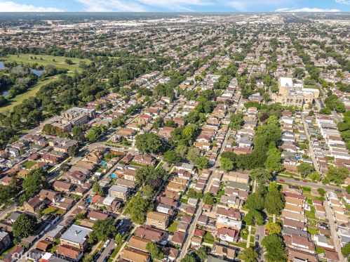 3230 66th St, Chicago IL 60629-5609 exterior