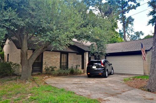 3323 Cascade Creek Dr, Humble, TX 77339-1361