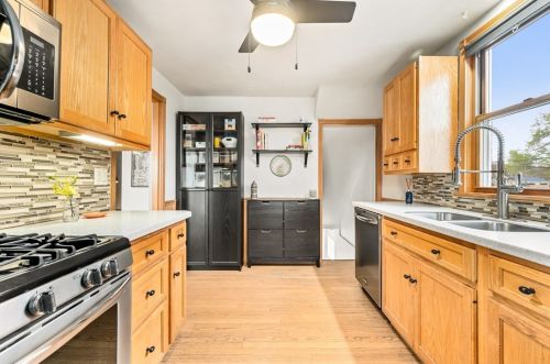 1336 Pocono St, Pittsburgh PA  15218-1114 exterior