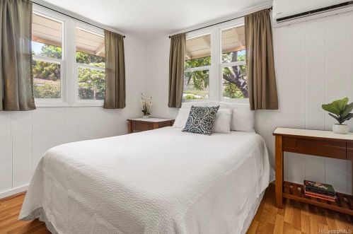 259 Kuliouou Rd, Honolulu HI 96821-2261 exterior