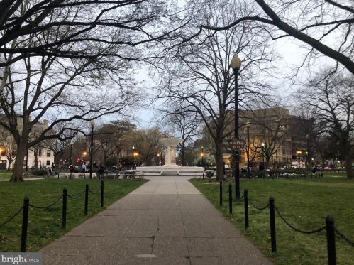 1514 17th St, Washington DC  20036-6227 exterior