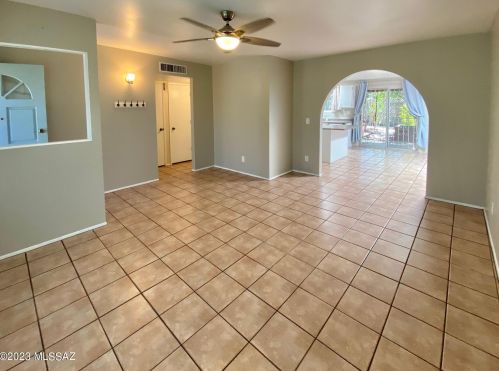 6126 14 St, Tucson AZ 85711-4215 exterior