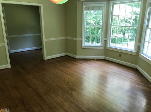 3286 Mathieson Dr, Atlanta GA  30305-1806 exterior