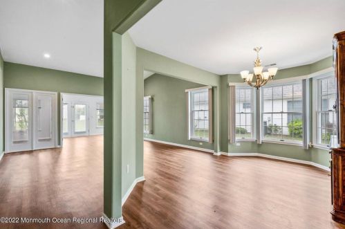 313 Devon St, Lakehurst NJ 08759-4636 exterior